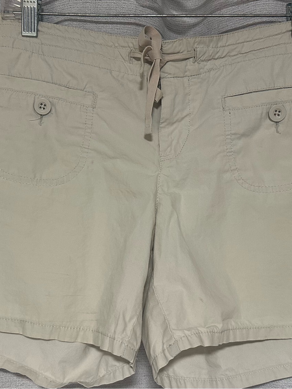 GAP Women’s Khaki Drawstring Cotton Shorts Size 8 Beige Casual Summer 2007